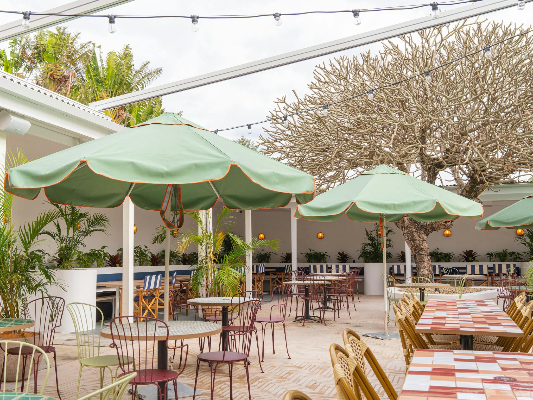 Shaws Bay Hotel courtyard
