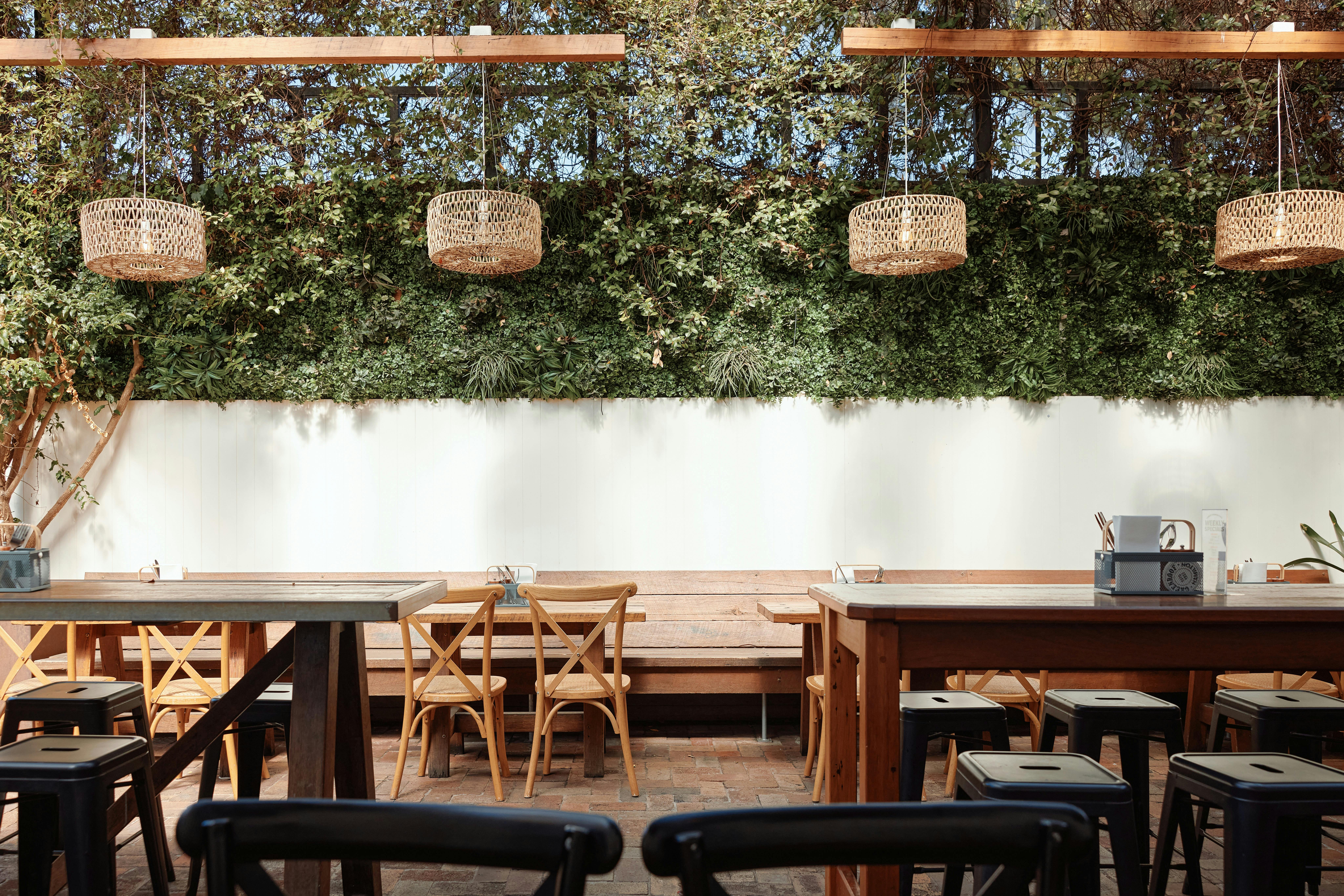 The Greenroof Hotel - Beer Garden