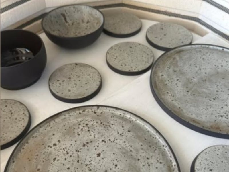 Image for GROUNDED - Hand Building: Make your own platter