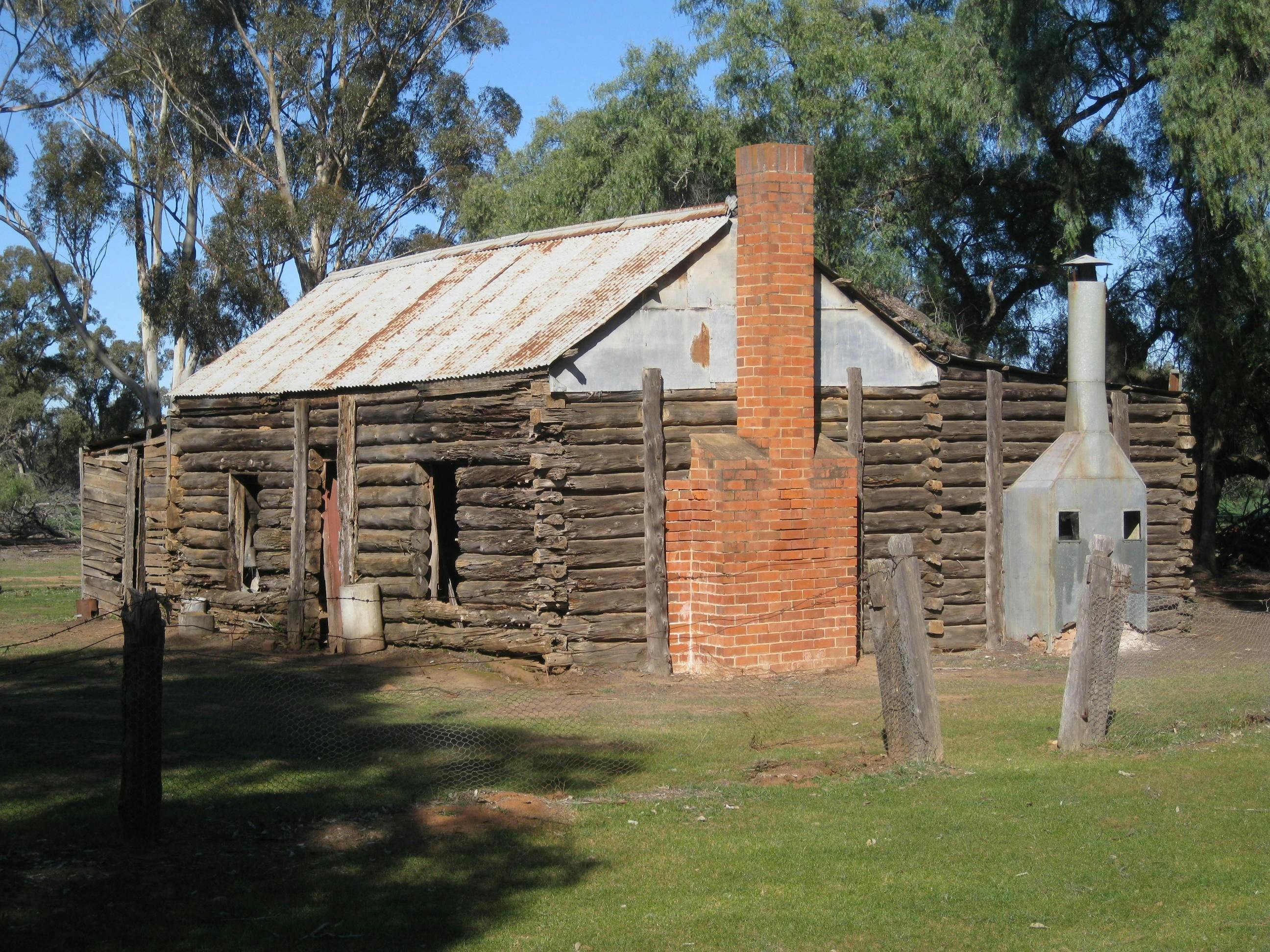 Selectors wooden  Hut