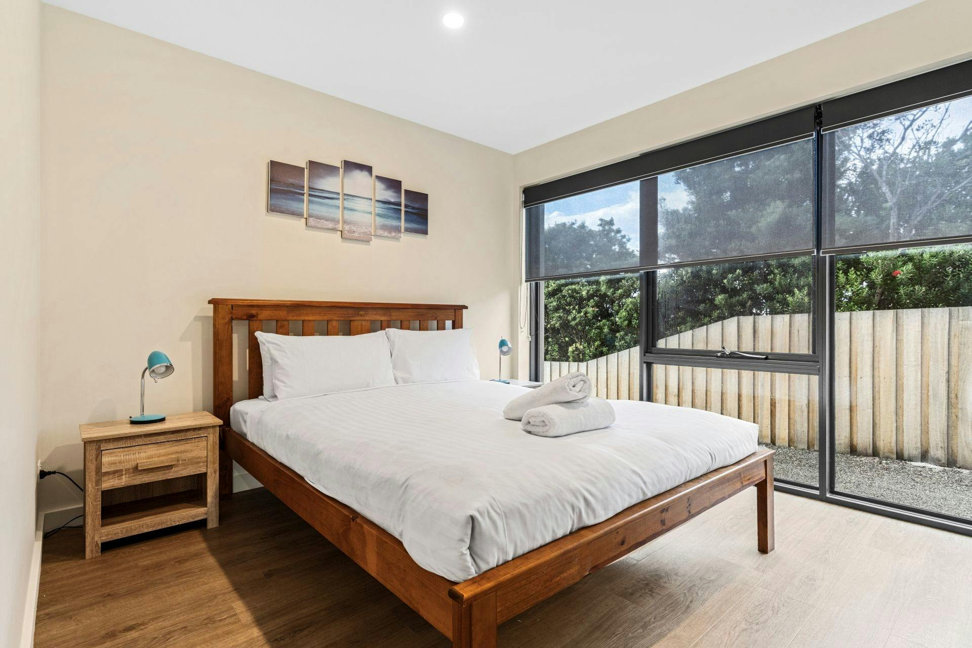 Albatross Apartments, Unit 3