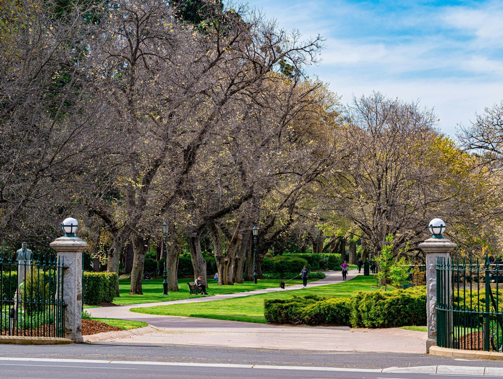 Entrance to Rosalind Park