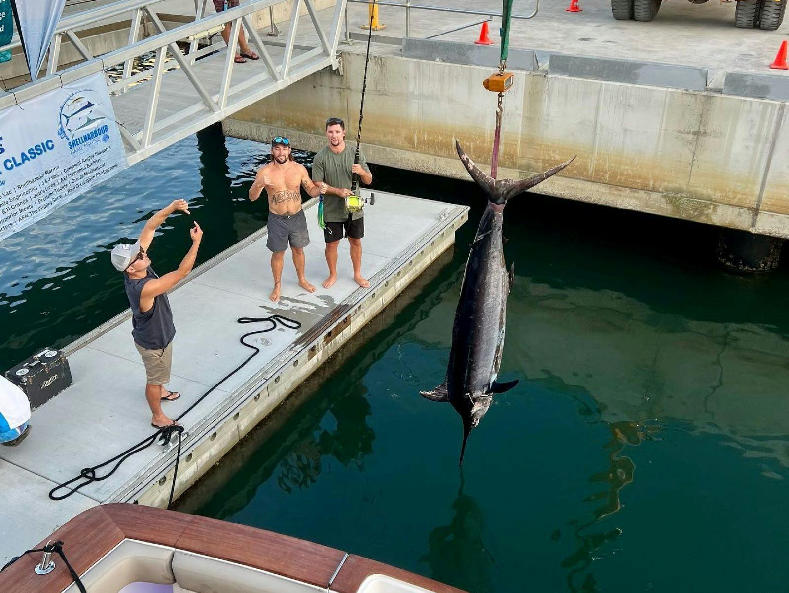 最佳棚屋蓝水经典游戏钓鱼锦标赛