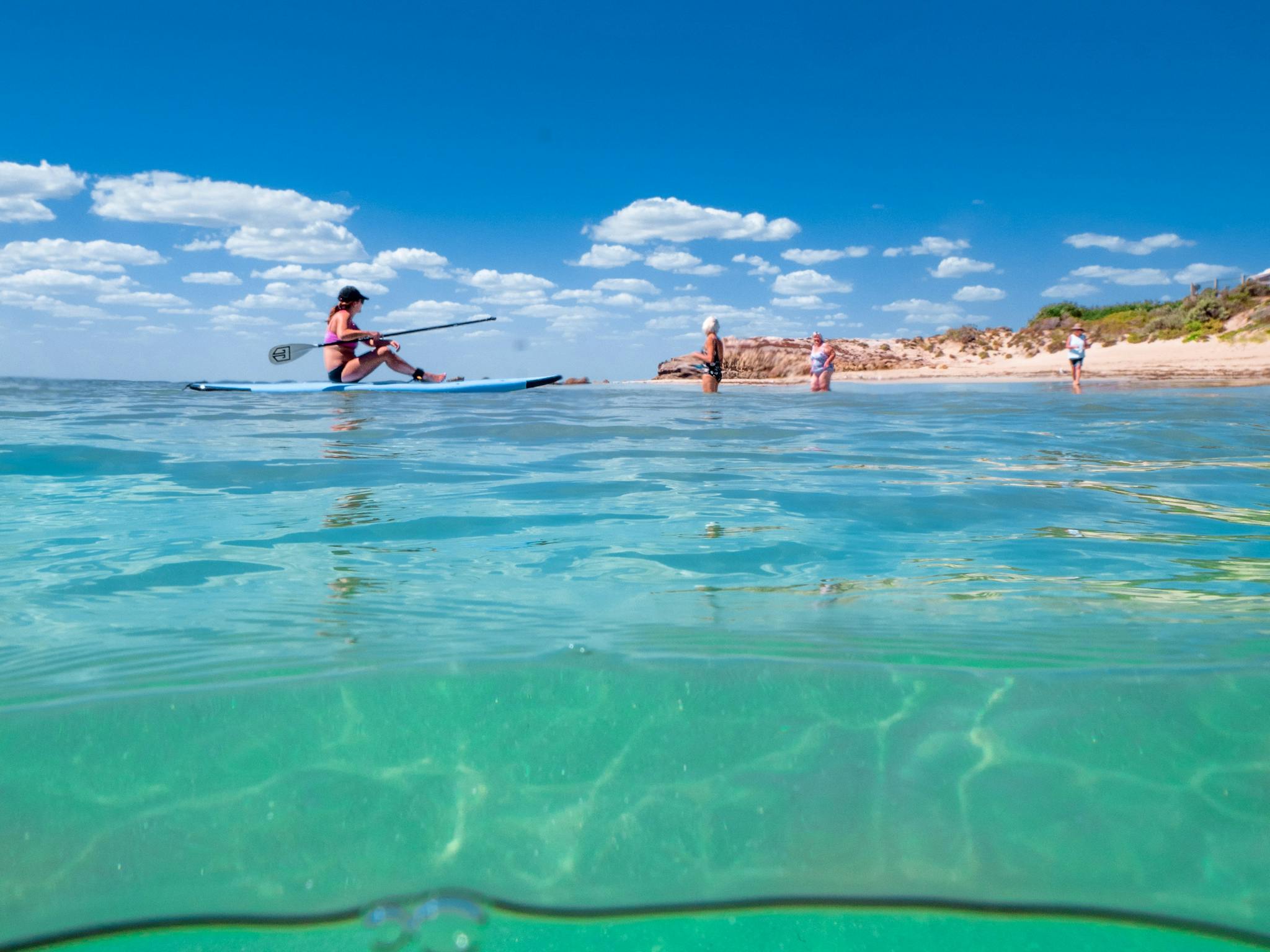 Long Beach, Robe