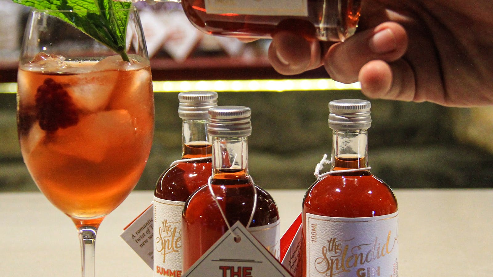 Refreshing Splendid Gin