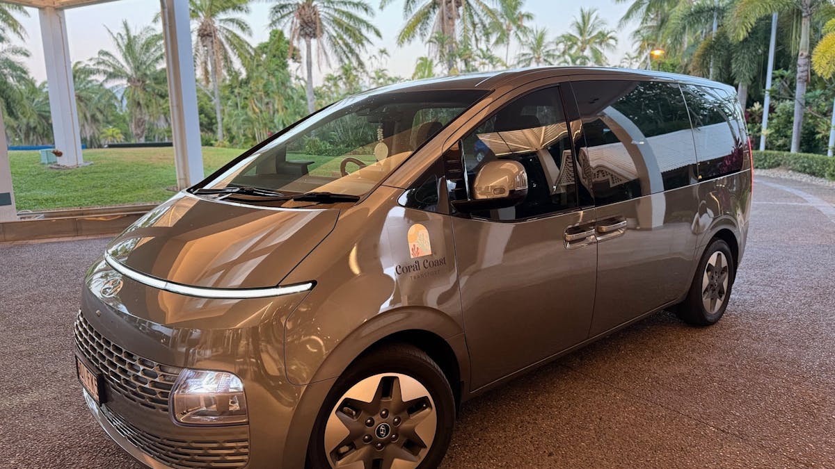 8 seater (inc driver) Hyundai Staria