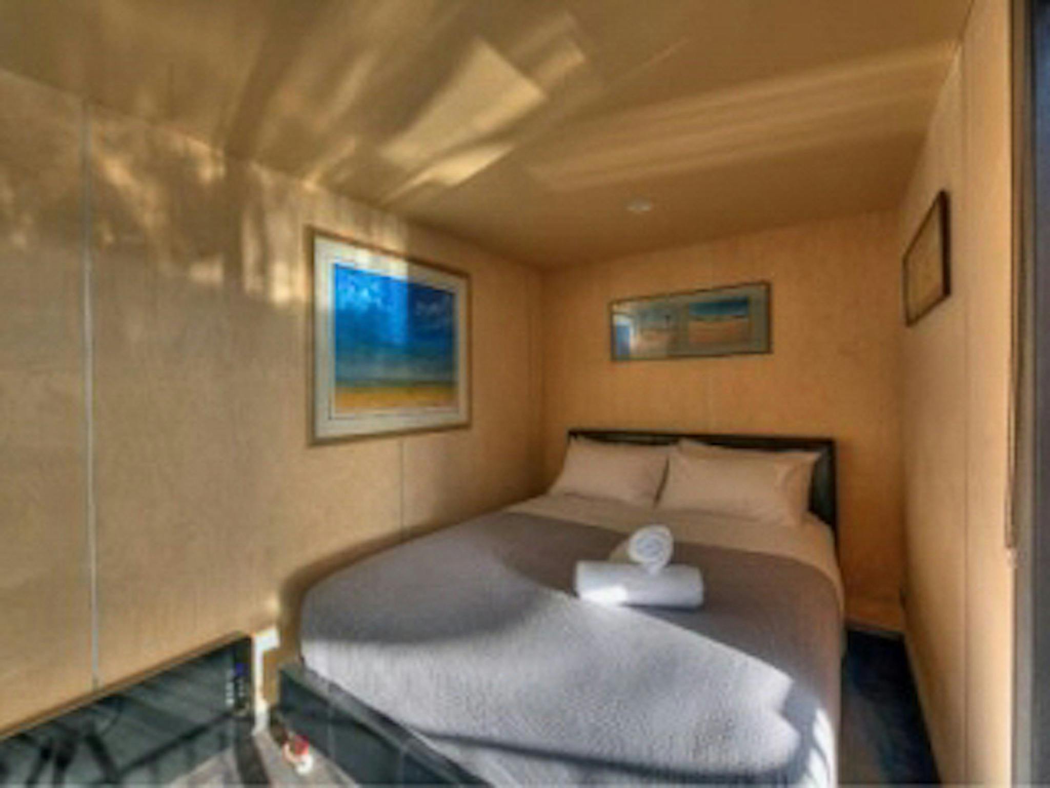 Containment, Coles Bay Accommodation, East Coast Tasmania