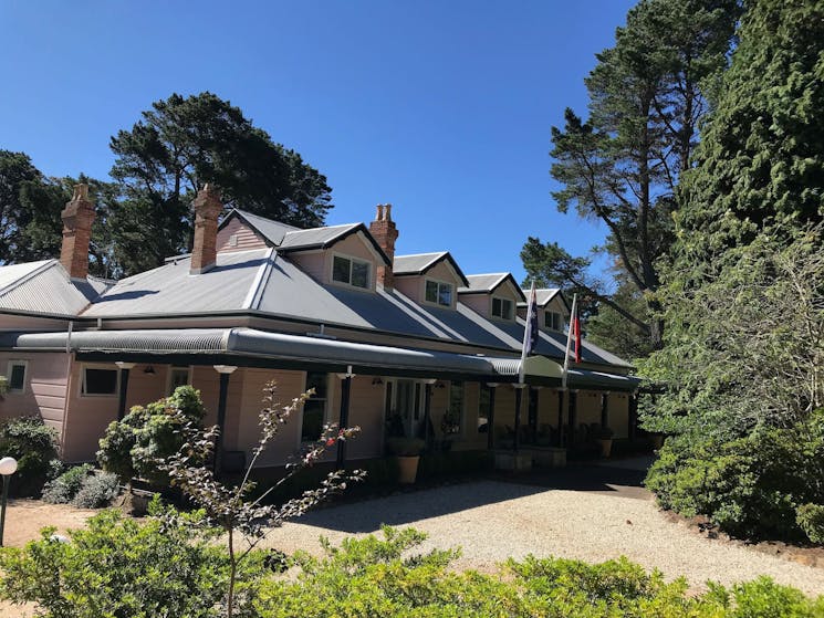 Historic Closeburn House in Mount Victoria, Blue Mountains