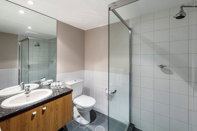 DELUXE ONE BEDROOM