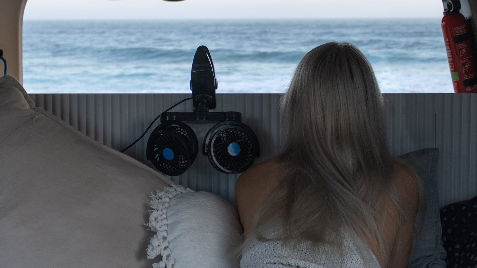 Johnny Feelgood Campervan - Australia - Bed