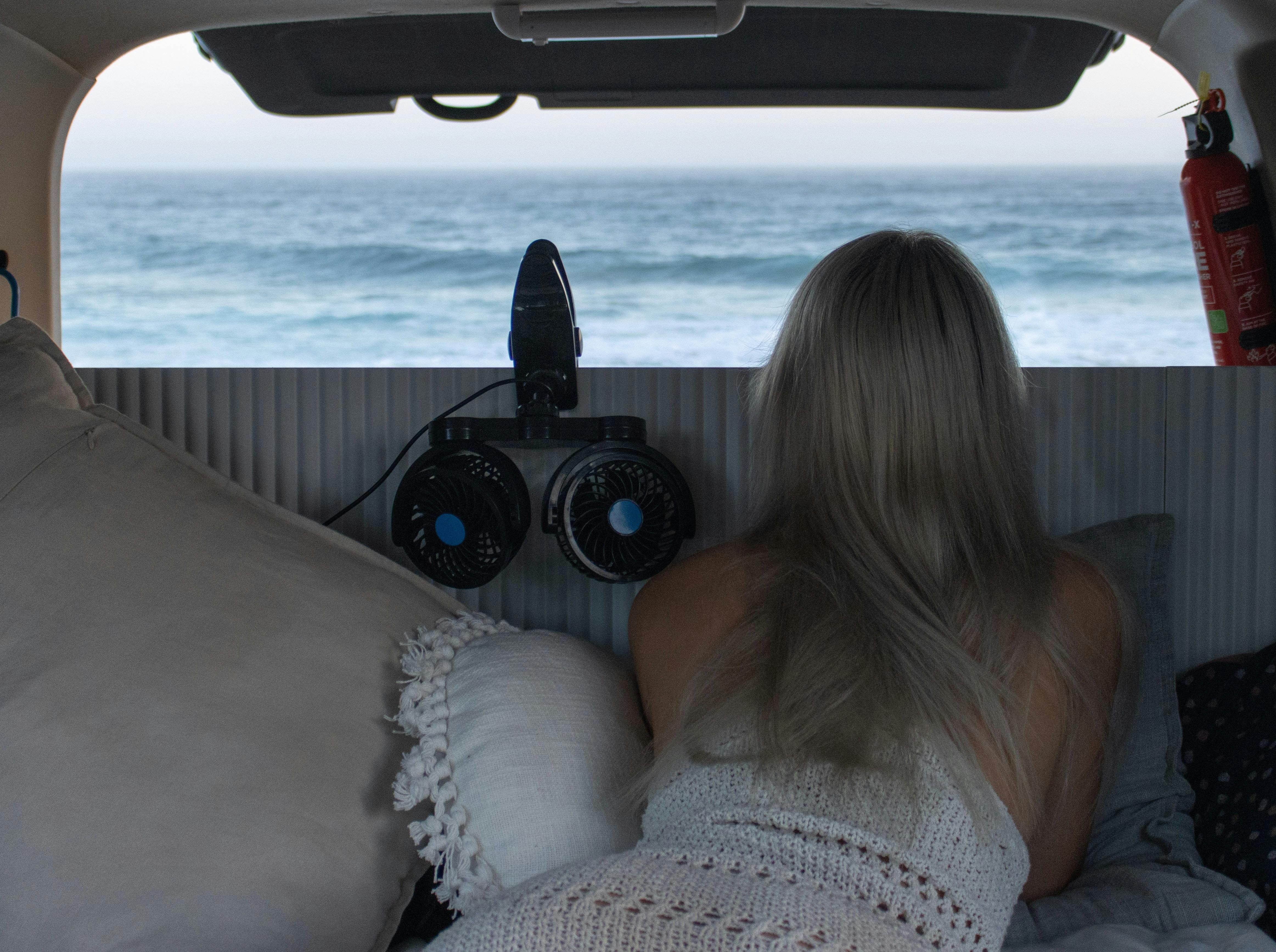 Johnny Feelgood Campervan - Australia - Bed