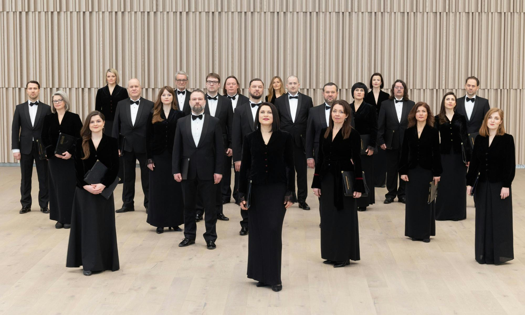Latvian Radio Choir and Genevieve Lacey
