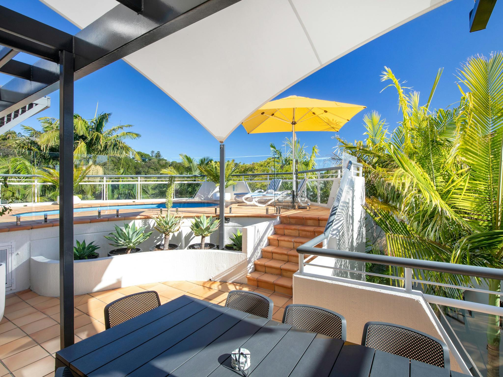 4 Bedroom Sapphire Penthouse - rooftop views 4 Bedroom Sapphire Penthouse - rooftop views