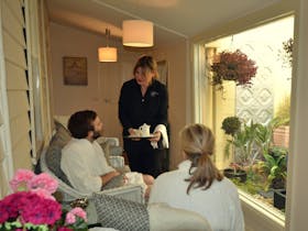 Ellenis Day Spa