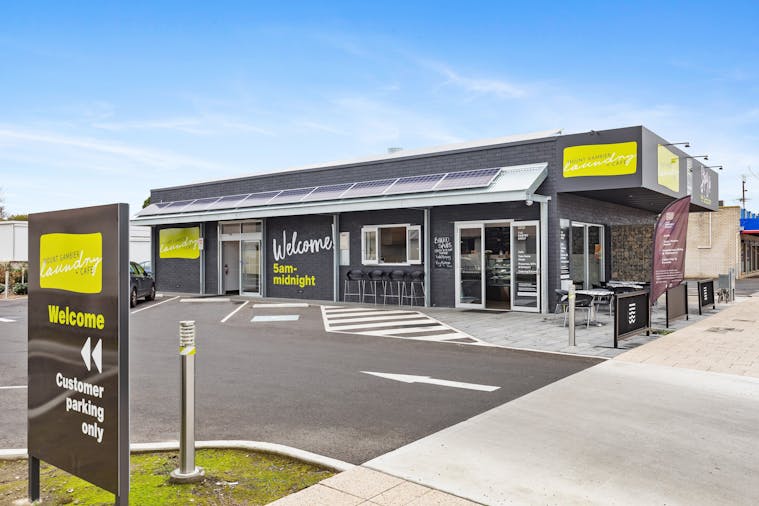 Mount Gamber Laundry Cafe