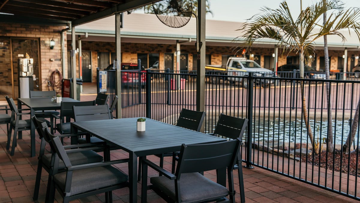 Stack Bar and Grill - Alfresco dining by the pool