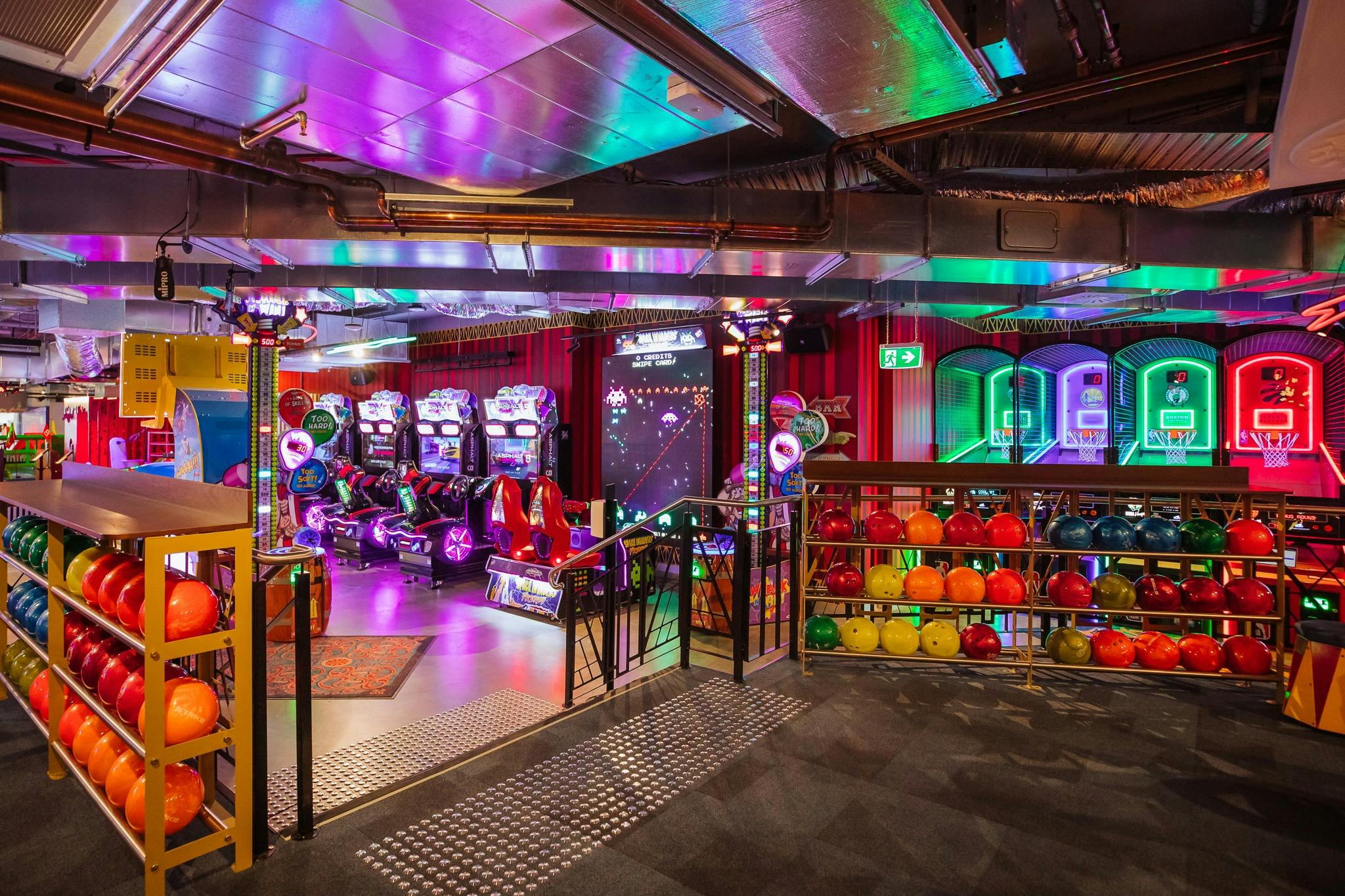 Strike Bowling In Surfers Paradise