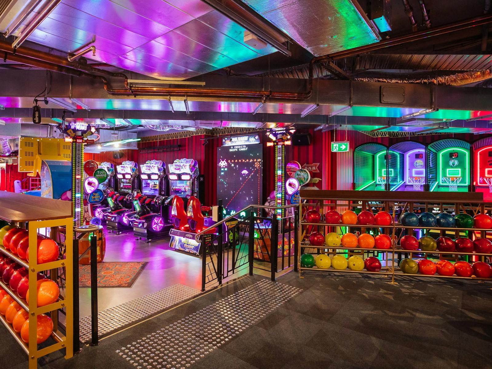 Strike Bowling In Surfers Paradise Strike Bowling In Surfers Paradise