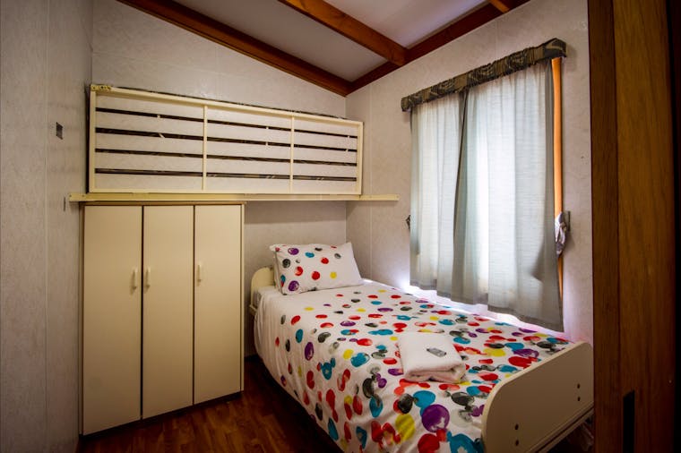 Access Cabin