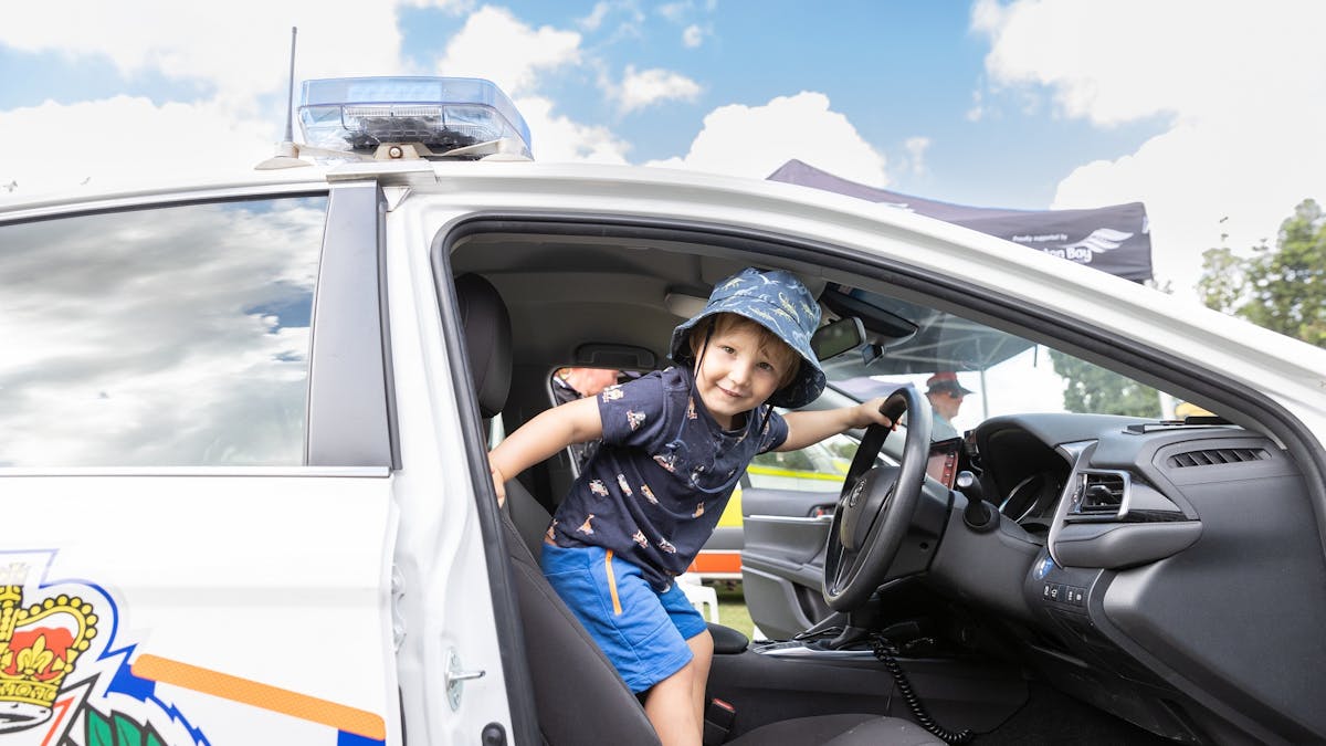 Boy_police-car_moreton_bay_emergency_services_expo Boy_police-car_moreton_bay_emergency_services_expo