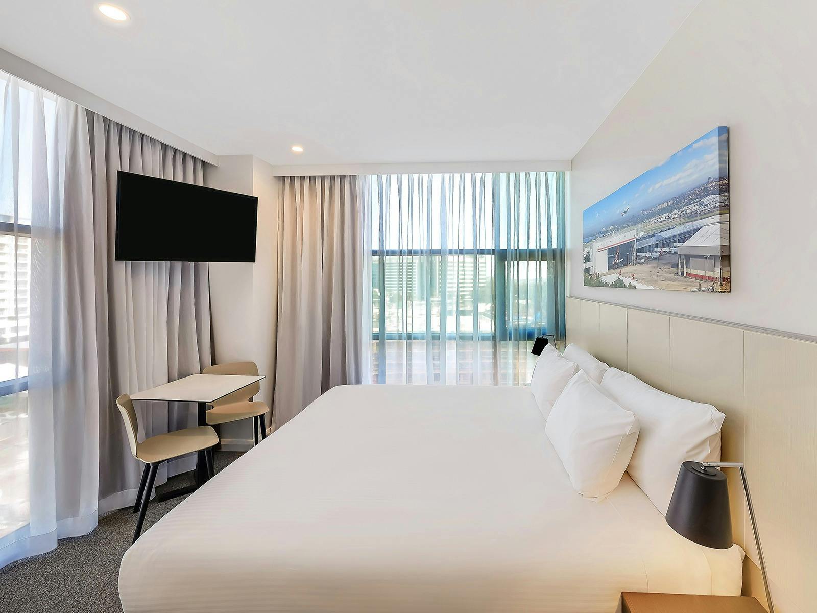 트래블롯지 호텔 시드니 에어포트 편집