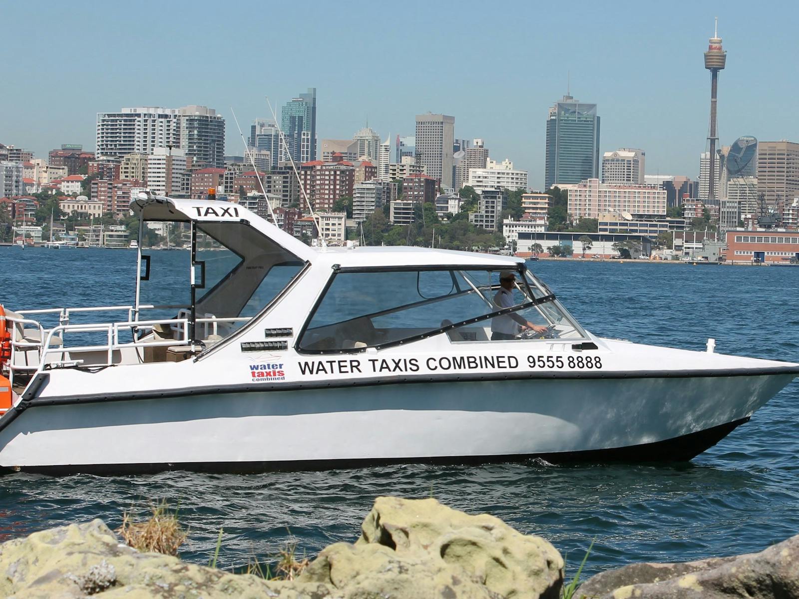 Limousine Water Taxi at Clark Island