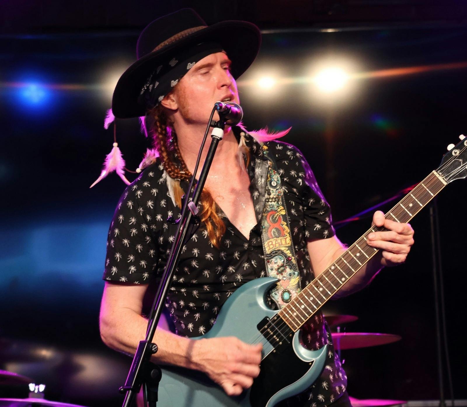 8 Ball Aitken Band with Dillion James