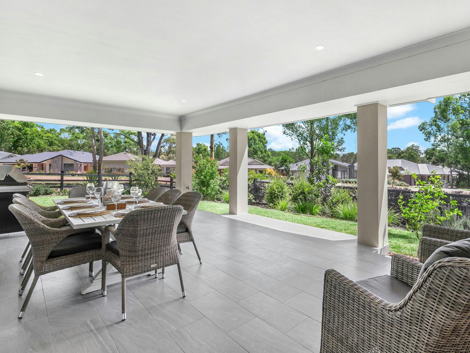 D'Vine Cottage outdoor entertainment area