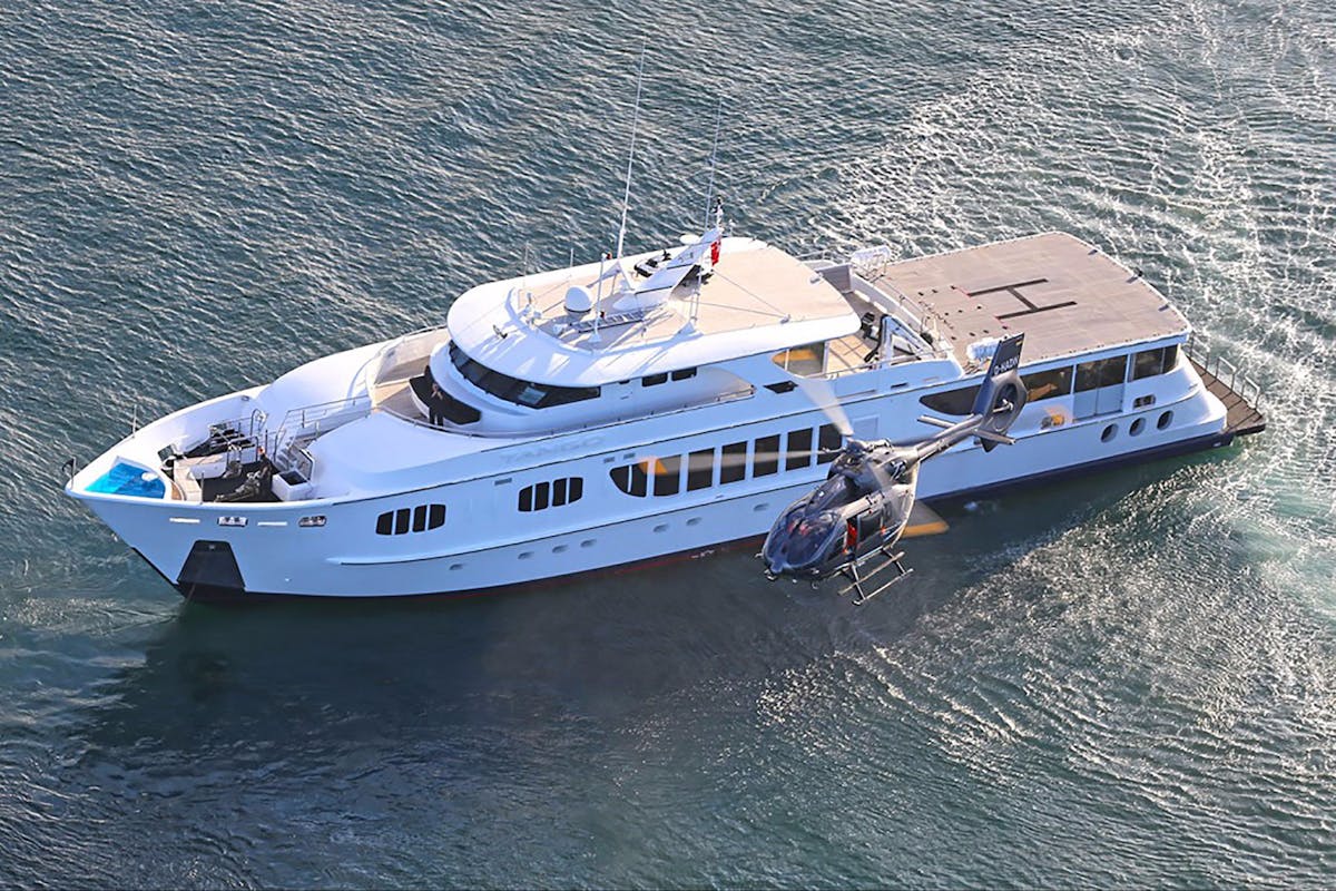 Luxury Boat Charter Queensland