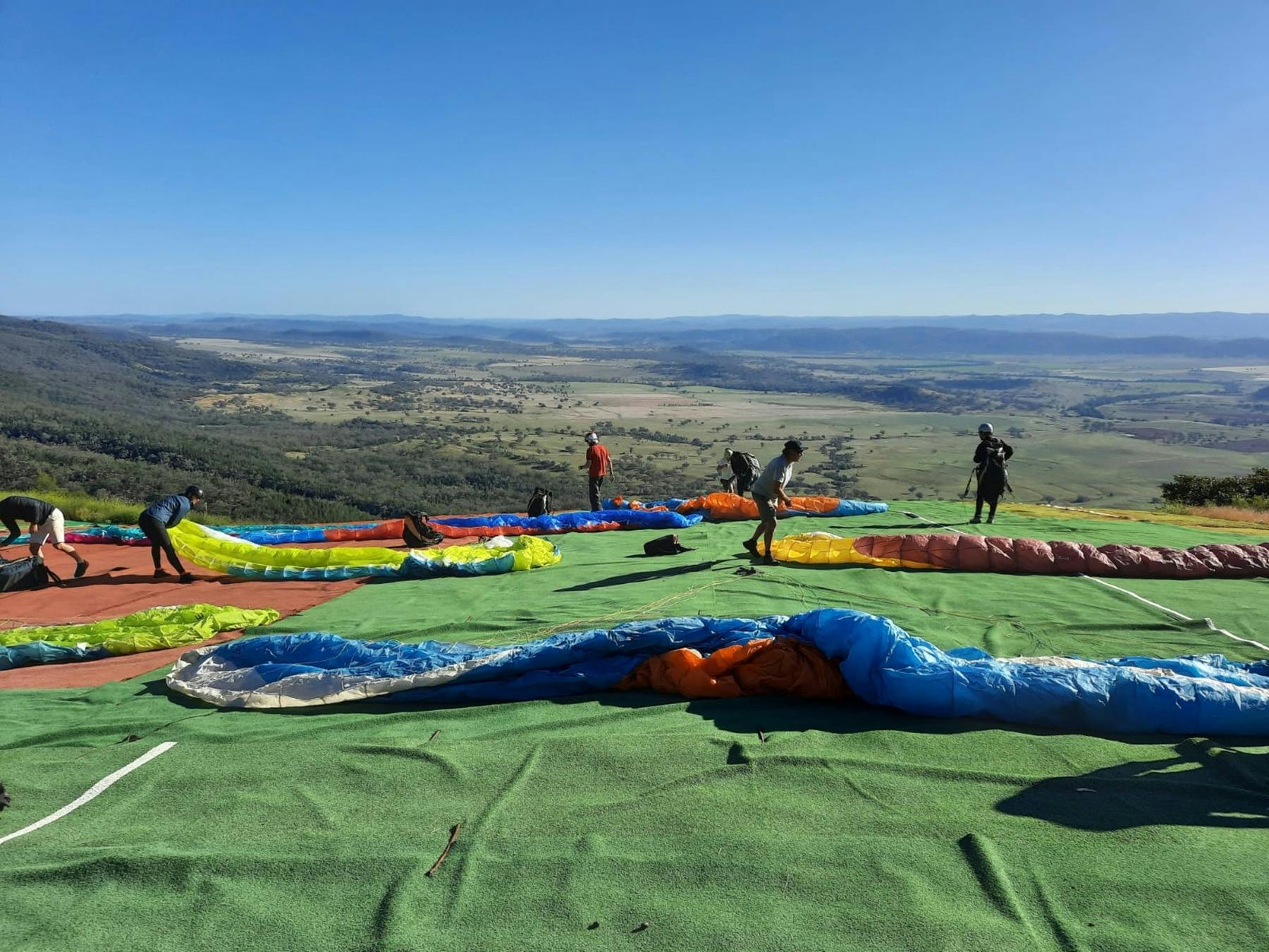 Godfrey's Manilla Paragliding School
