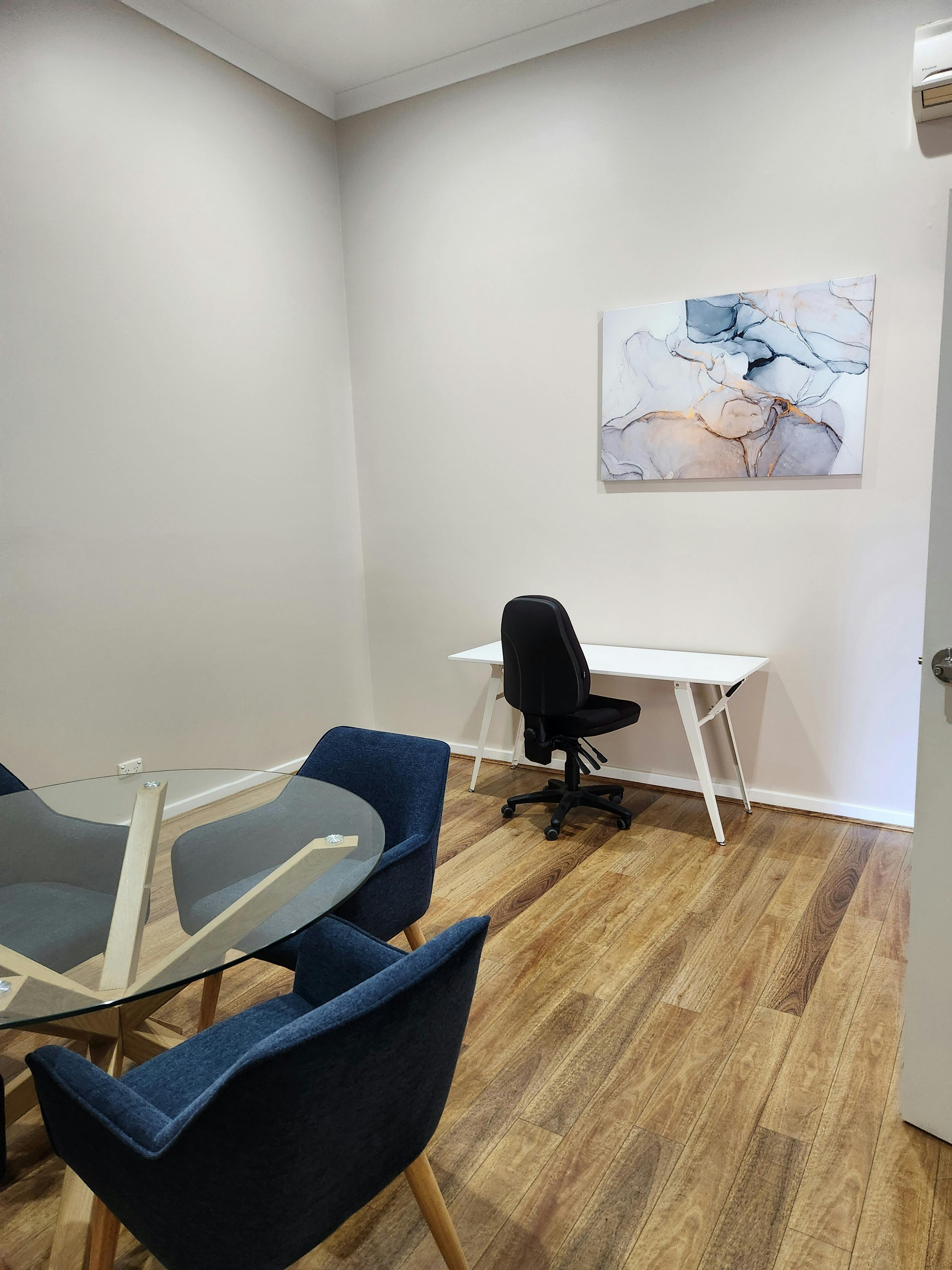 Office, conference and meeting room
