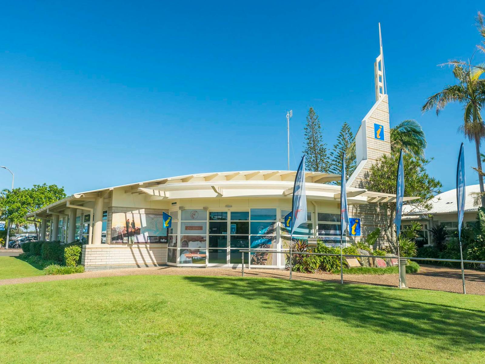 Exterior shot of the Ballina Visitor Information Centre