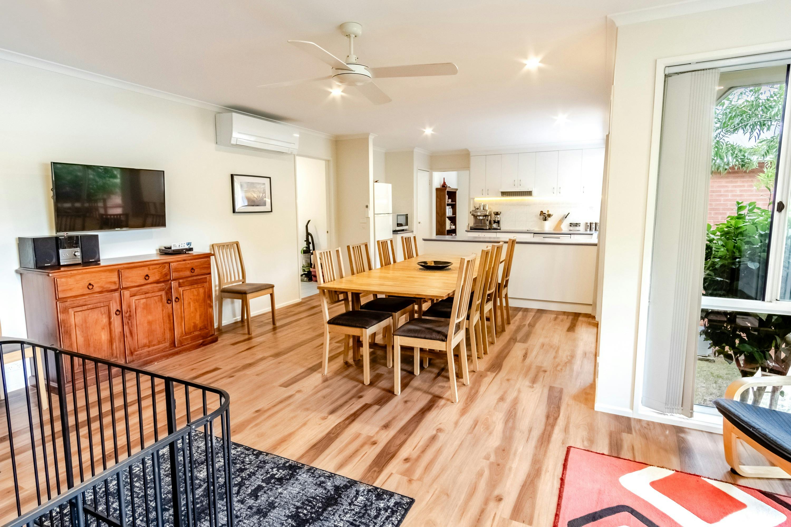 Dining & living room at Hargreaves House with Alpine Valley Getaways