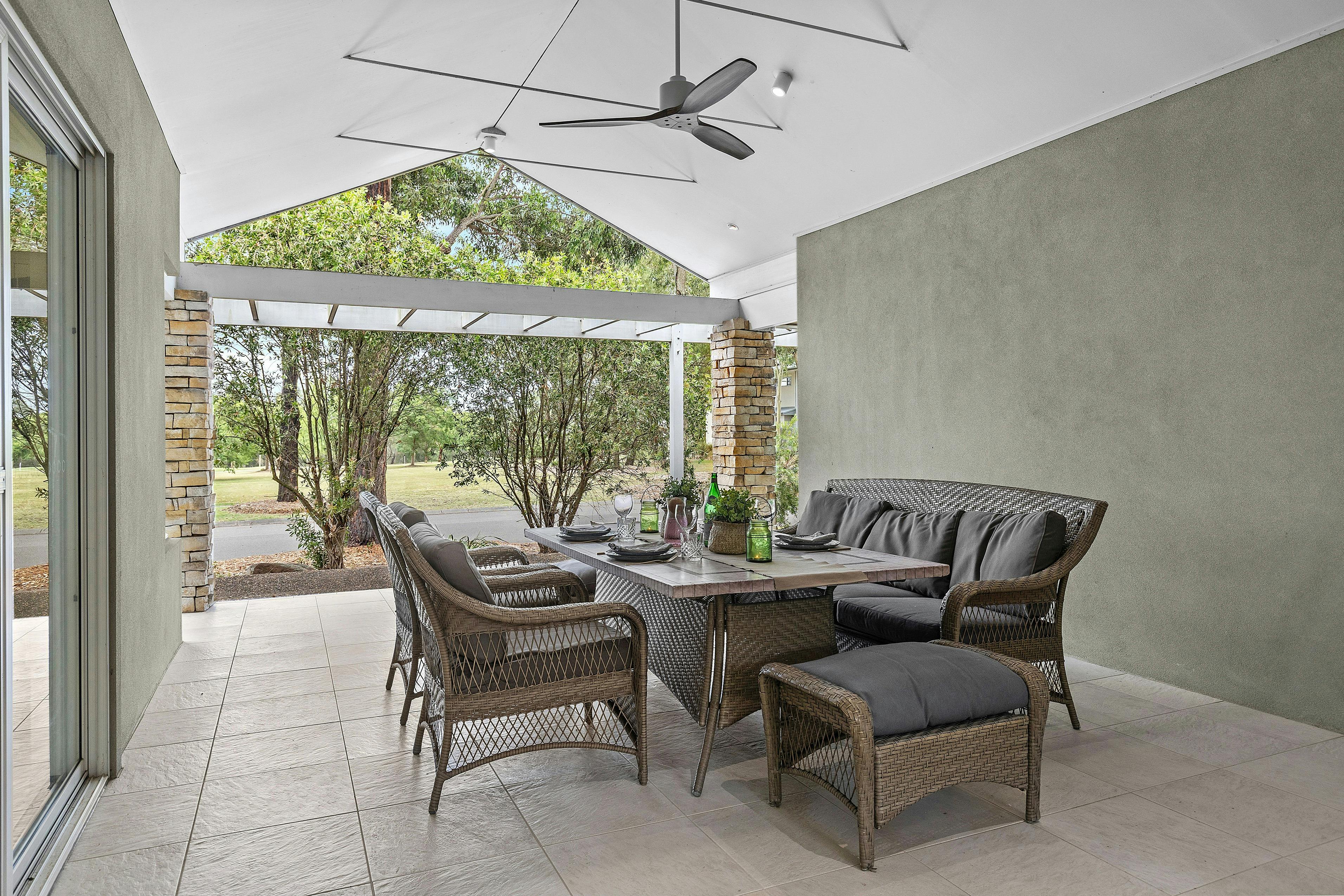 Rosehaven outdoor dining