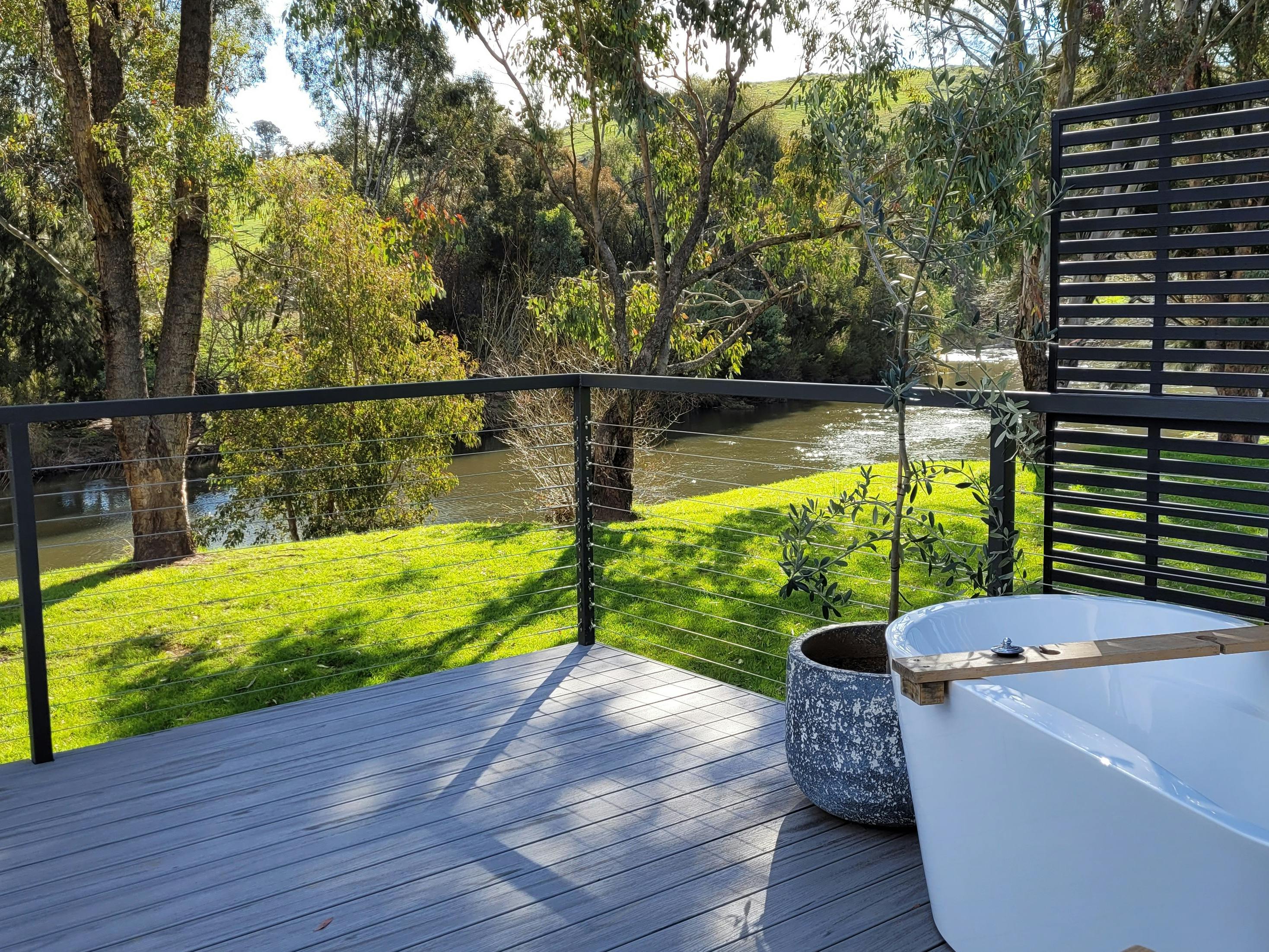 Robyne's River Retreat