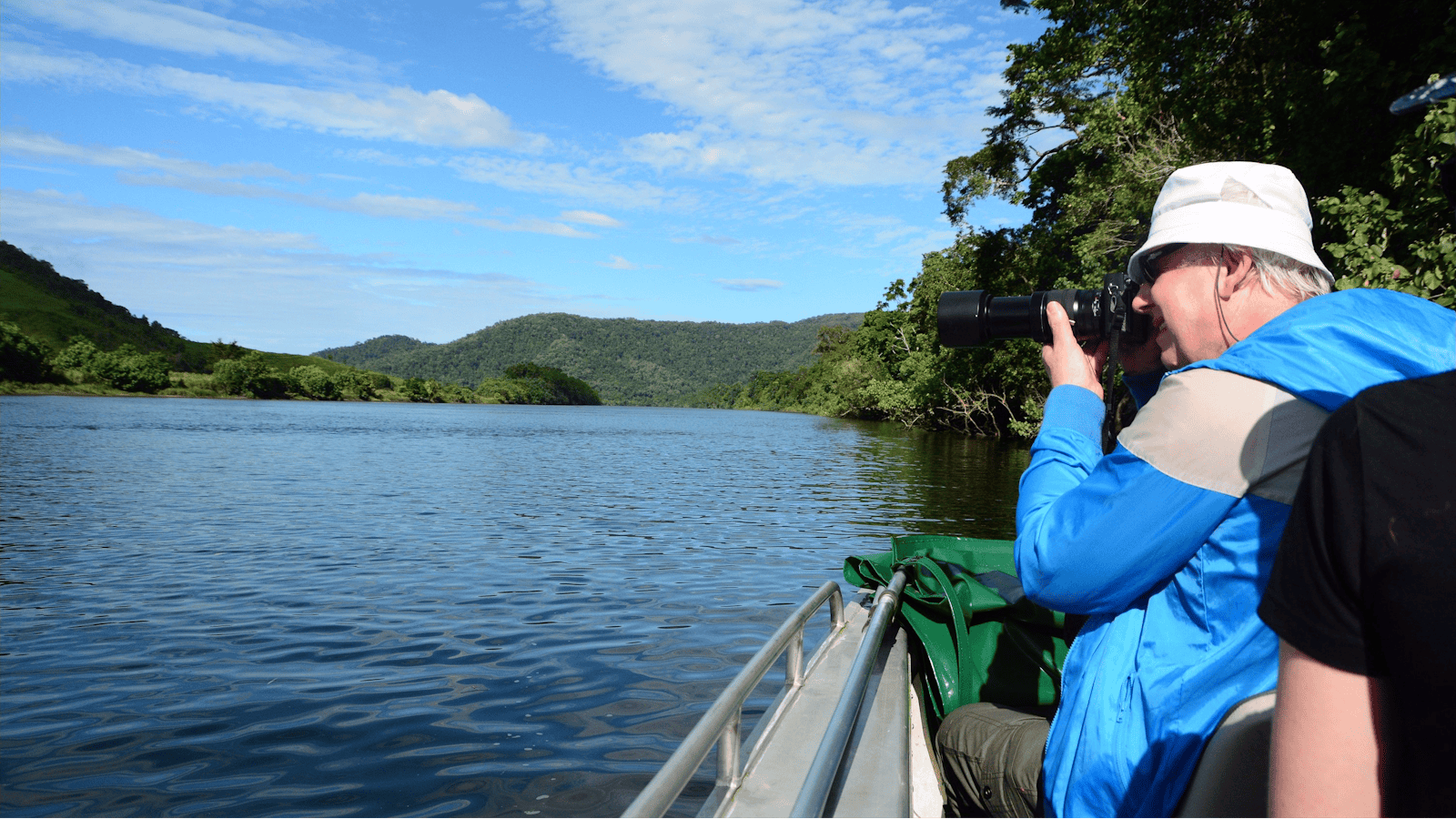 Wildlife cruise