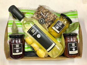Custom Hampers available to showcase products from the Limestone Coast