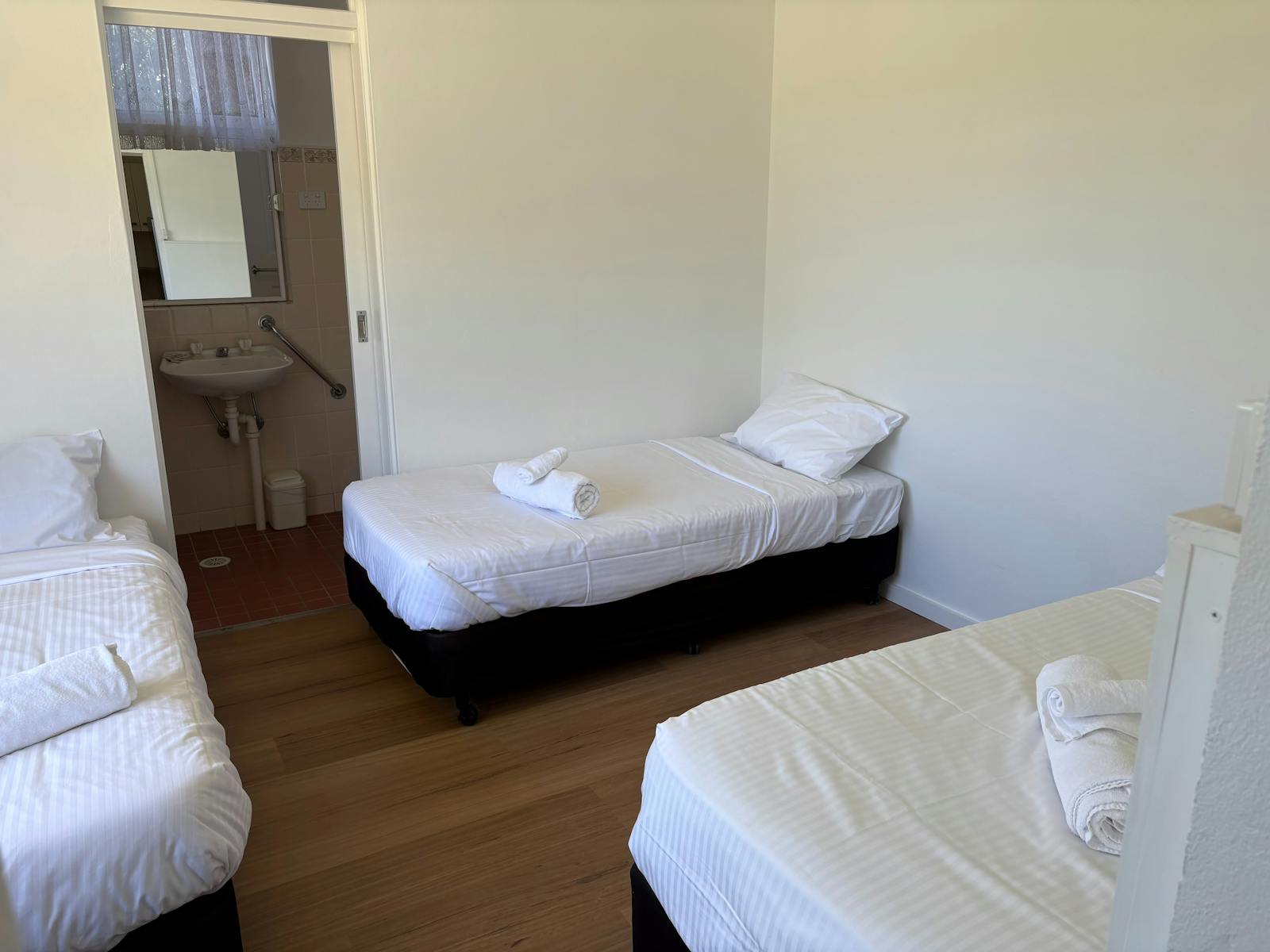 Waterview Motel Sussex Inlet | NSW Holidays & Accommodation, Things to ...