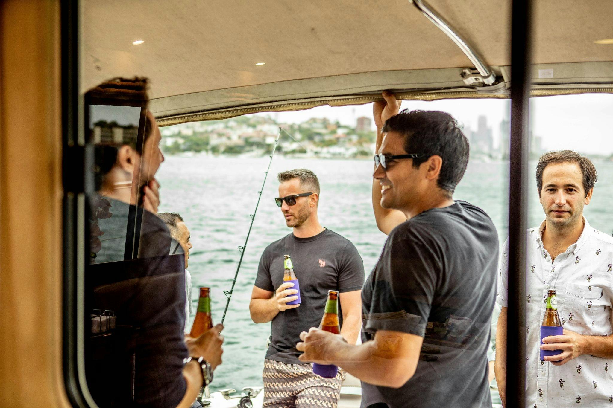 オーシャンブルーでの釣りのチャーター