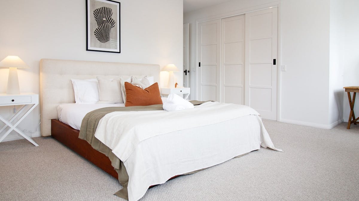 Four bedroom home in Palm Beach - Master bedroom