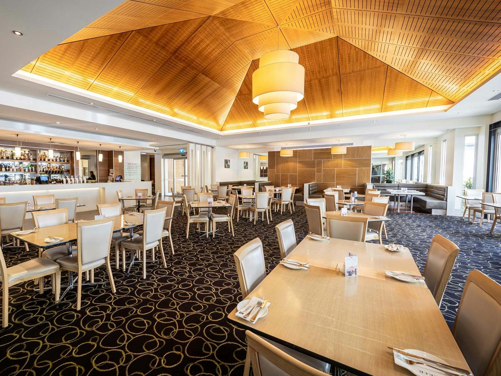Bistro dining restaurant meals Mount Barker Adelaide Hills Pub Bar