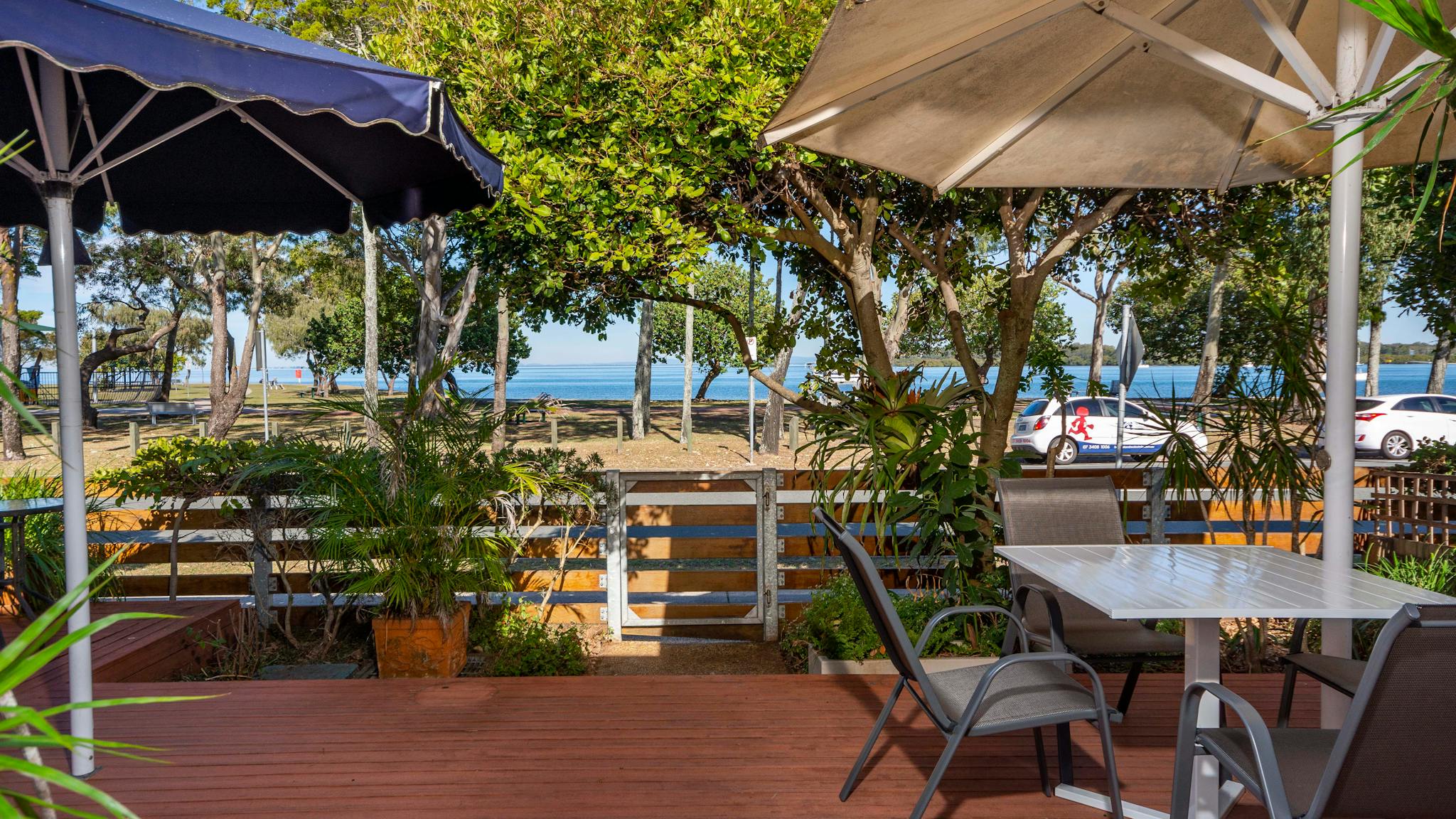 Outdoor entertainment area overlooking Pumicestone Passage Outdoor entertainment area overlooking Pumicestone Passage