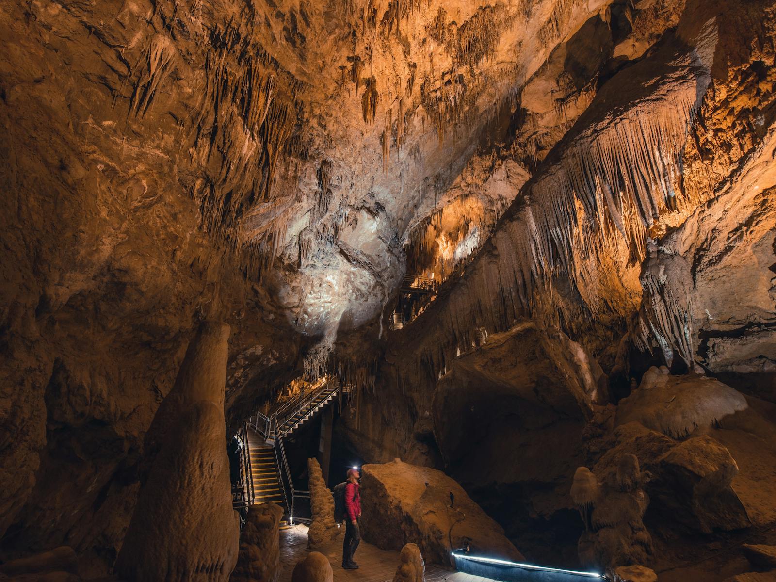 Hasting Caves