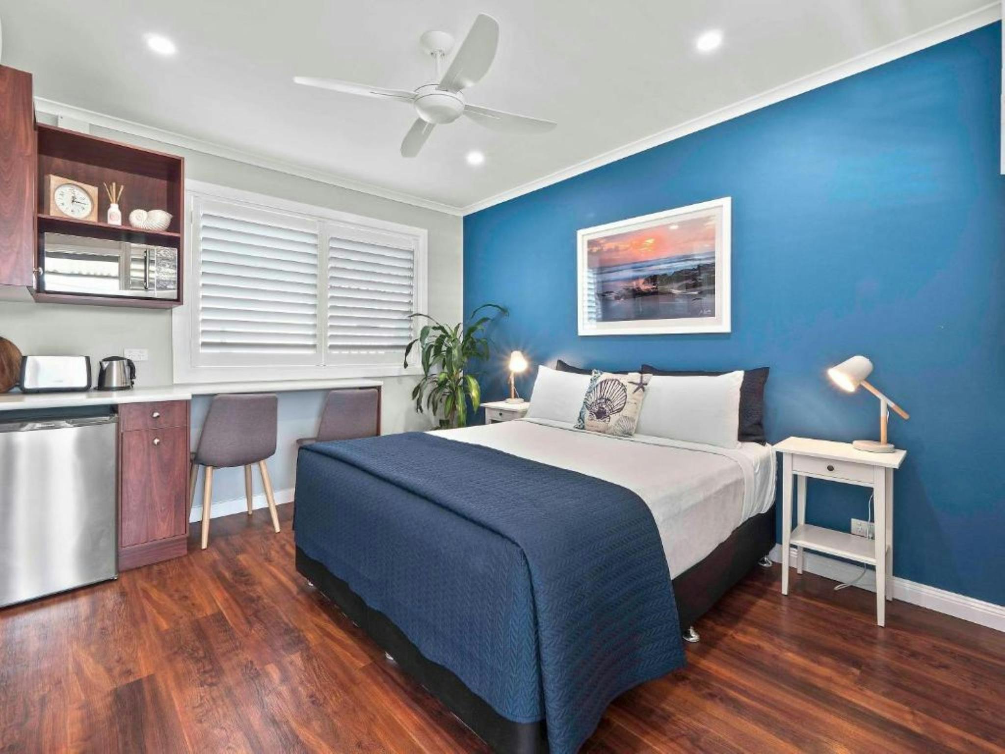 Almare room and kitchenette