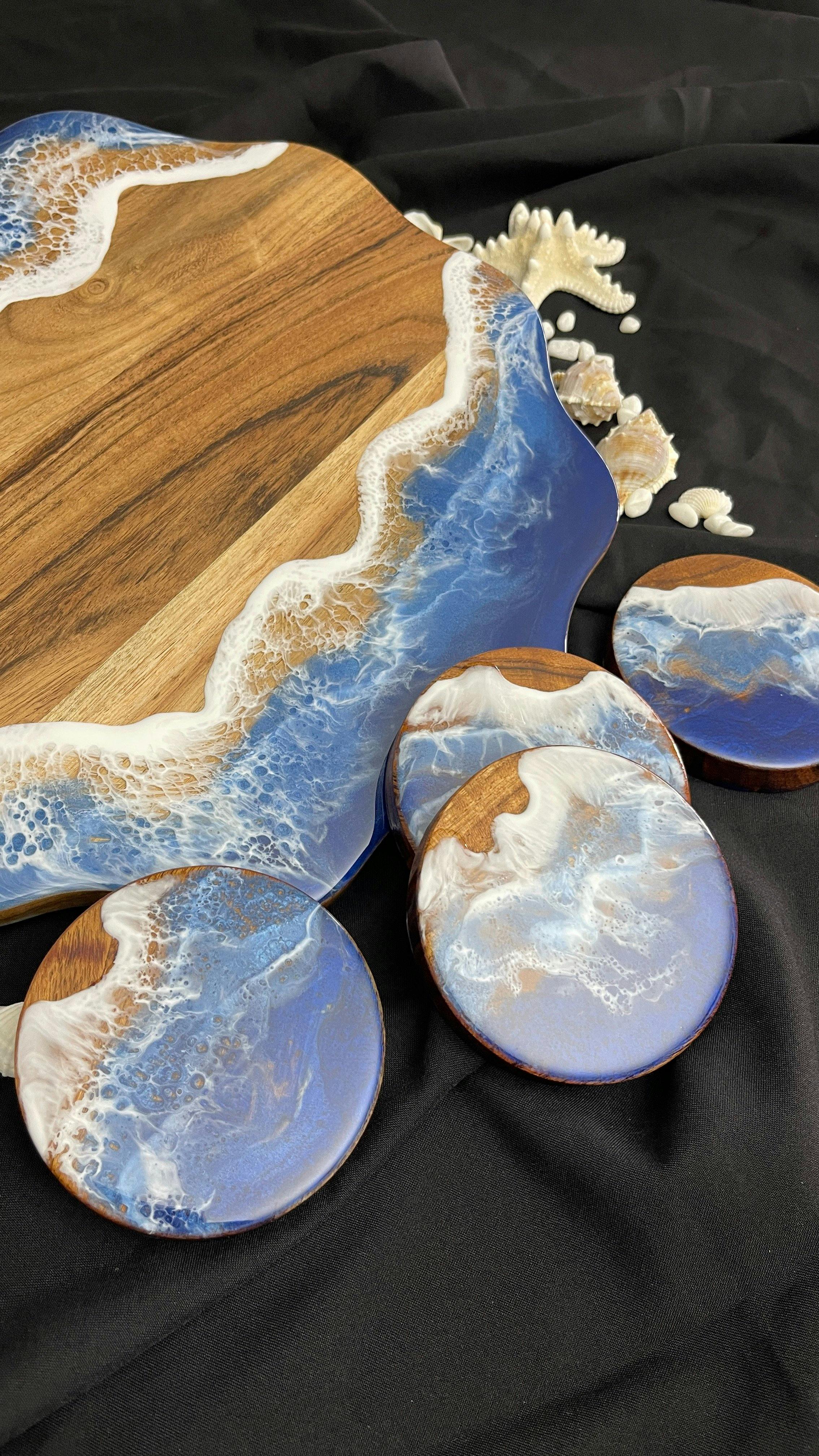 Paint, Sip, Ink and Resin Workshops with Lenore