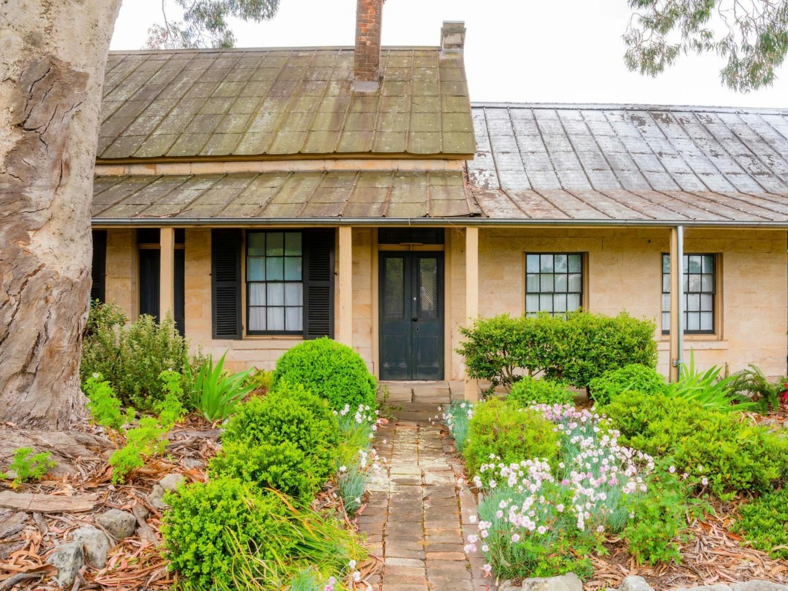 ‘Looking at Architecture’ Lower Blue Mountains Weekend