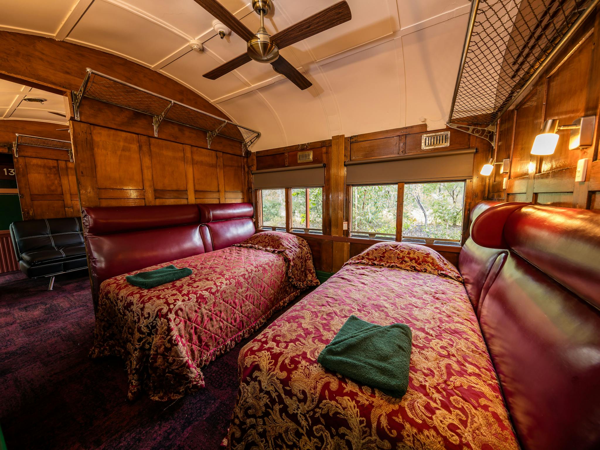Twin Railway Carriage room Twin Railway Carriage room