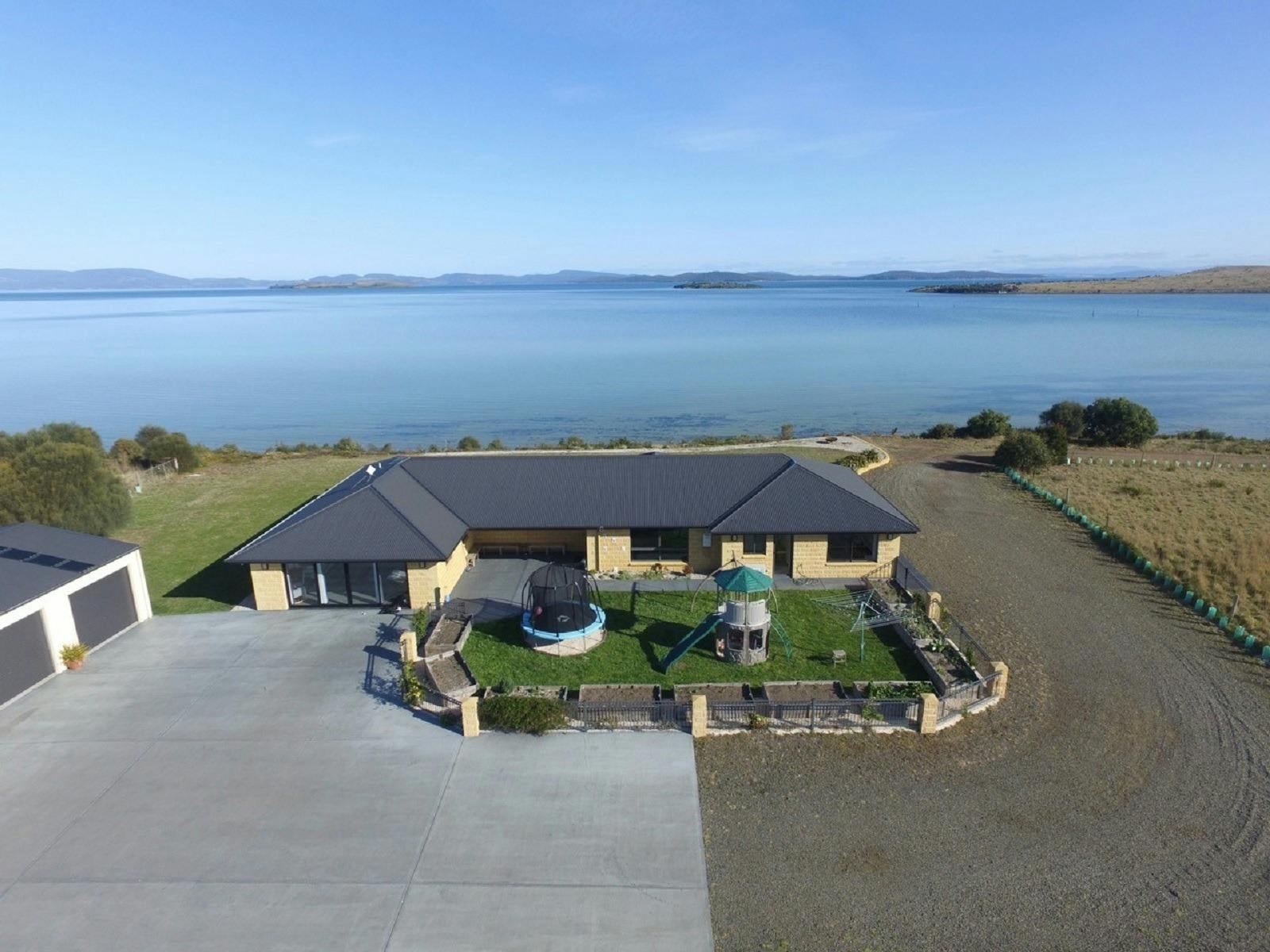 Dunalley Bay Beach House All Discover Tasmania