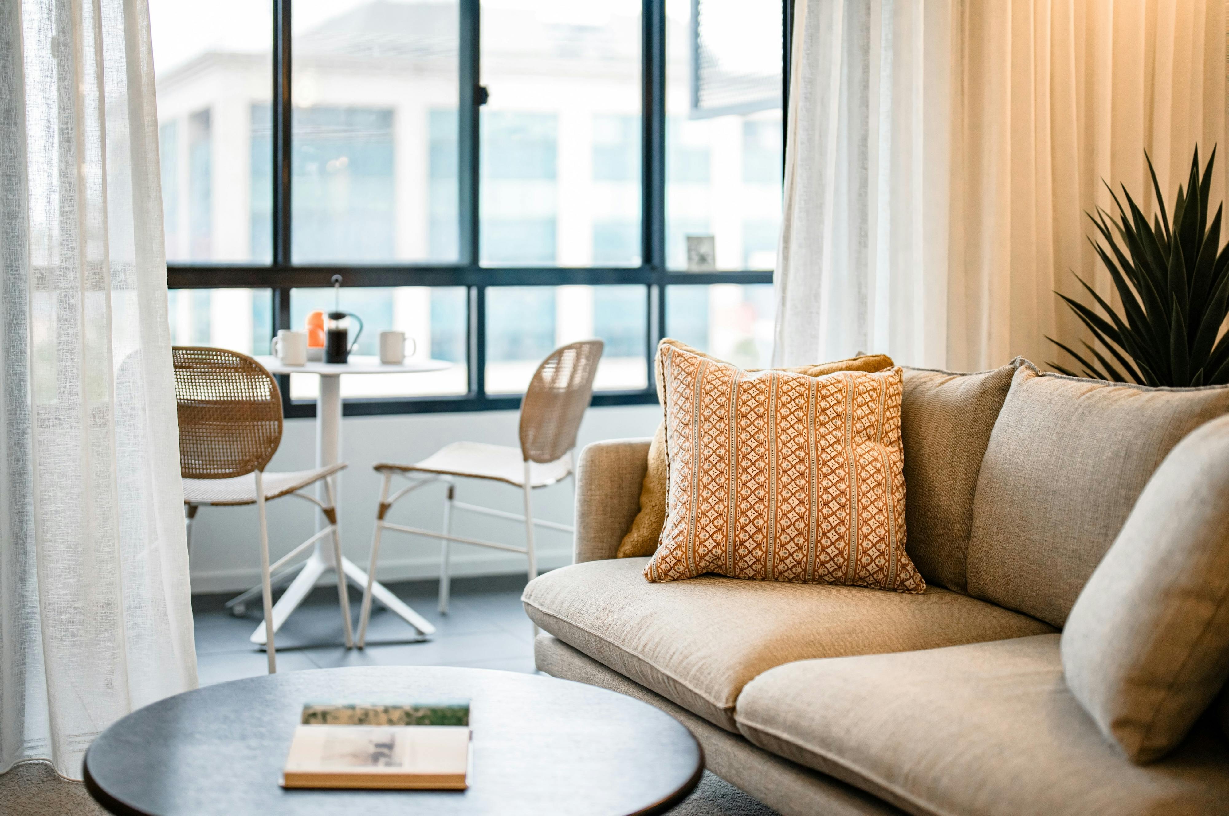 Vue Apartments Geelong - enclosed Balcony