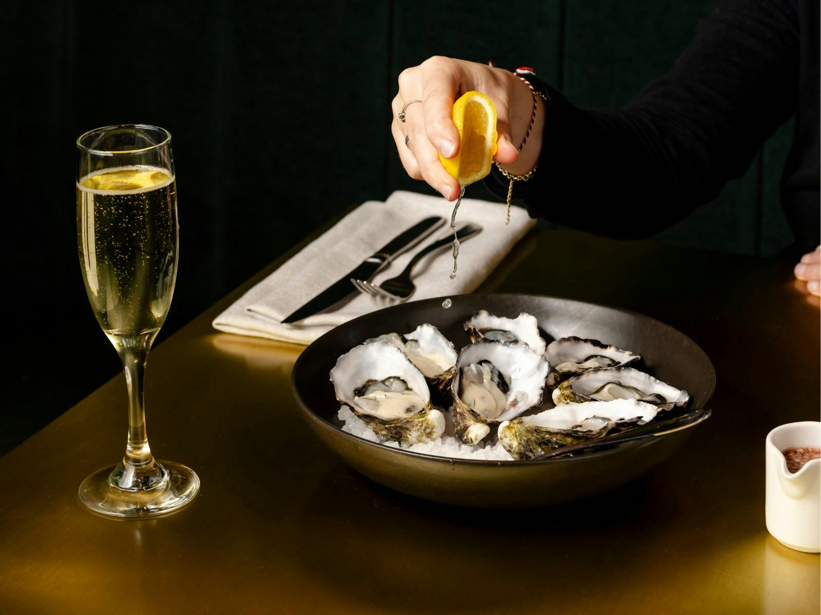 Oyster happy hour in winter image